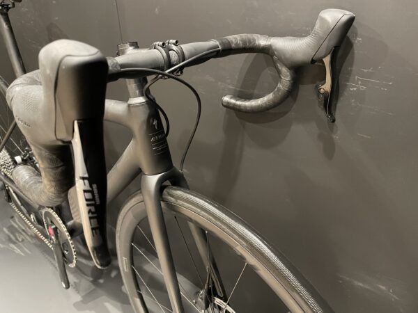 As New Specialized Aethos Pro Force AXS PM Carbon Disc Road Bike 2023 - 52cm - Image 3