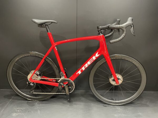 Trek Domane SL6 105 Di2 Carbon Disc Road Bike 2021 - 60cm - Upgraded!