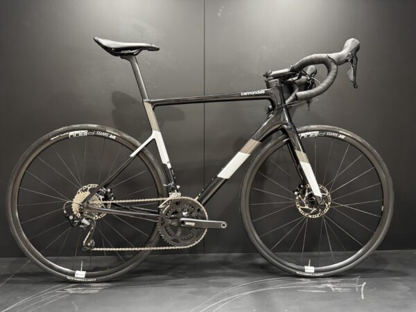 Cannondale Supersix EVO 105 Carbon Disc Road Bike 2022 - 56cm