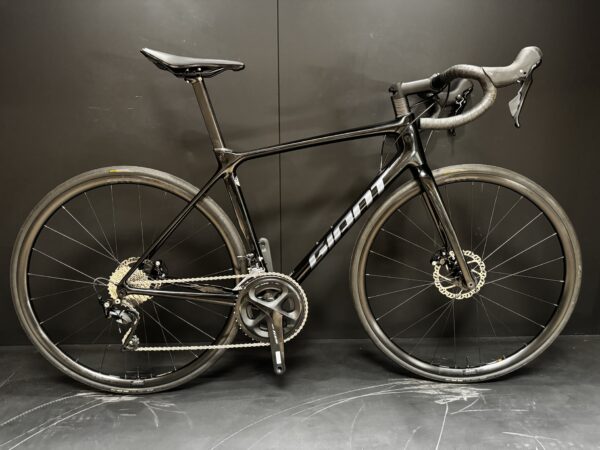 Giant TCR Advanced Pro 2 Carbon Disc Road Bike Medium - 2023 - Image 2