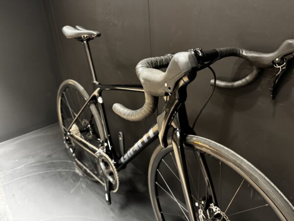 Giant TCR Advanced Pro 2 Carbon Disc Road Bike Medium - 2023 - Image 3