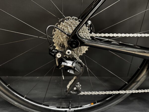 Giant TCR Advanced Pro 2 Carbon Disc Road Bike Medium - 2023 - Image 8