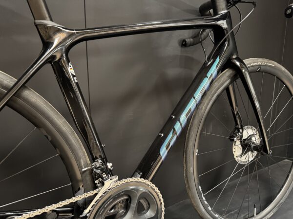 Giant TCR Advanced Pro 2 Carbon Disc Road Bike Medium - 2021 - Image 10