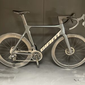 Giant Propel Advanced Pro 1 AXS & PM Carbon Disc Road Bike 2022 - M/L
