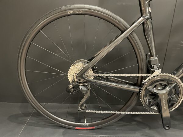 Specialized Tarmac SL7 Comp 105 Di2 Carbon Disc Road Bike 2024 - 54cm - Image 9