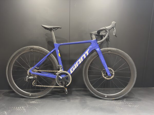 Giant Propel Advance 1 AXS Carbon Disc Road Bike 2024 - X-Small