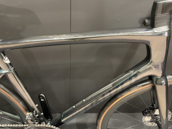 Specialized Tarmac SL7 Expert Carbon Disc Road Bike 2023 - 58cm - Image 2