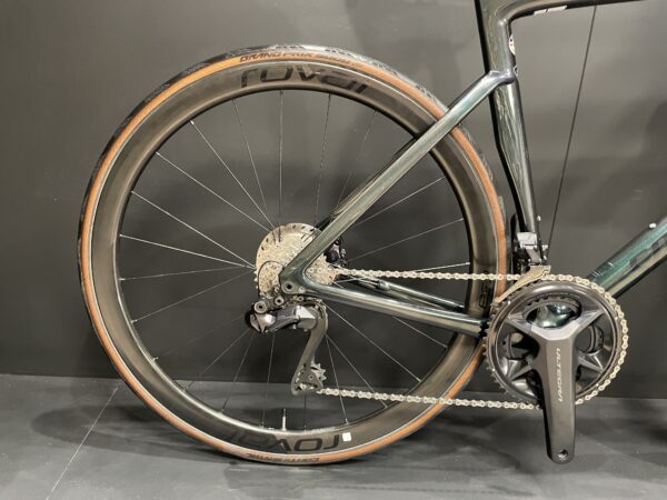 Specialized Tarmac SL7 Expert Carbon Disc Road Bike 2023 - 58cm - Image 9