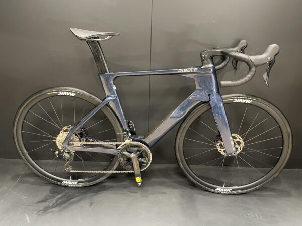 Ribble Ultra SL Sport 105 Carbon Disc Road Bike 2024 - Medium