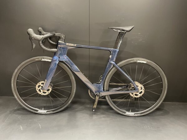 Ribble Ultra SL Sport 105 Carbon Disc Road Bike 2024 - Medium - Image 13