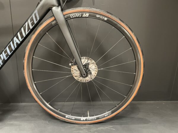 Specialized Tarmac Comp Carbon Disc Road Bike - 2019 - 54cm - Image 4