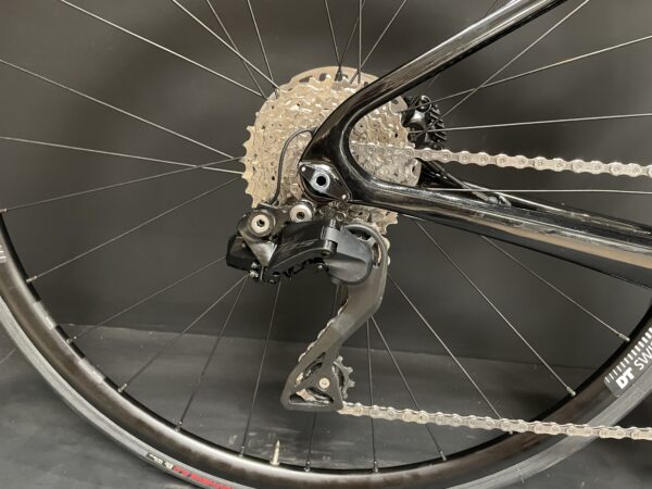 Cannondale Supersix EVO 3 105 Di2 Carbon Disc Road Bike 2024 - 51cm - Image 8