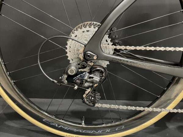 Pinarello Paris Chorus/Shamals Carbon Disc Road Bike 2023 - 53cm - Image 8