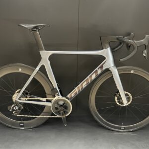 Giant Propel Advanced 1 AXS Disc Carbon Aero Road Bike 2022 - M/L