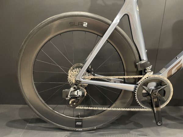 Giant Propel Advanced 1 AXS Disc Carbon Aero Road Bike 2022 - M/L - Image 9
