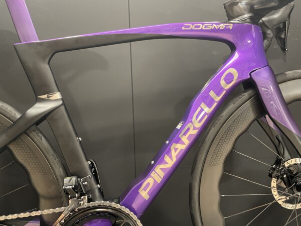 Pinarello Dogma F Dura-Ace Di2 Princeton Carbon Disc Road Bike 2023 - 54cm - Image 6
