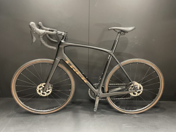 Trek Domane SL5 105 Gen 3 Disc Carbon Road Bike 2022 - 58cm - Image 14