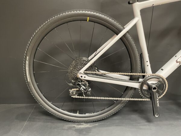 Specialized Diverge Base Apex Carbon Disc Gravel Bike 2021 - 56cm - Upgraded Wheels - Image 9
