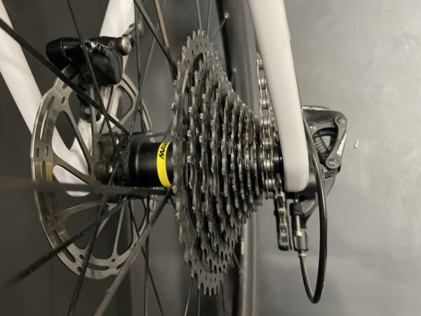 Specialized Diverge Base Apex Carbon Disc Gravel Bike 2021 - 56cm - Upgraded Wheels - Image 10