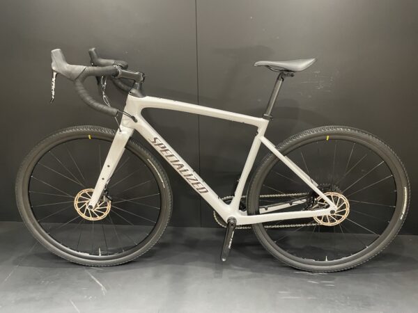 Specialized Diverge Base Apex Carbon Disc Gravel Bike 2021 - 56cm - Upgraded Wheels - Image 14
