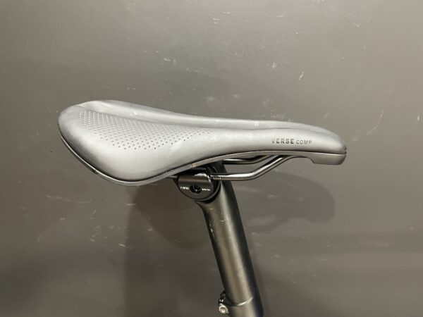 Trek Emonda SL5 105 Carbon Disc Road Bike 2023 - 56cm - Image 11