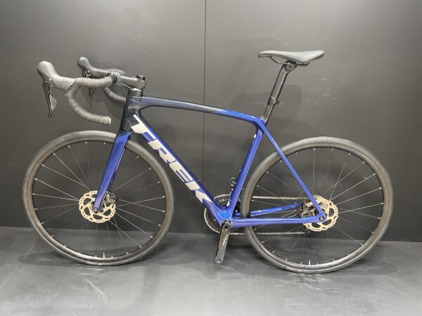 Trek Emonda SL5 105 Carbon Disc Road Bike 2023 - 56cm - Image 14