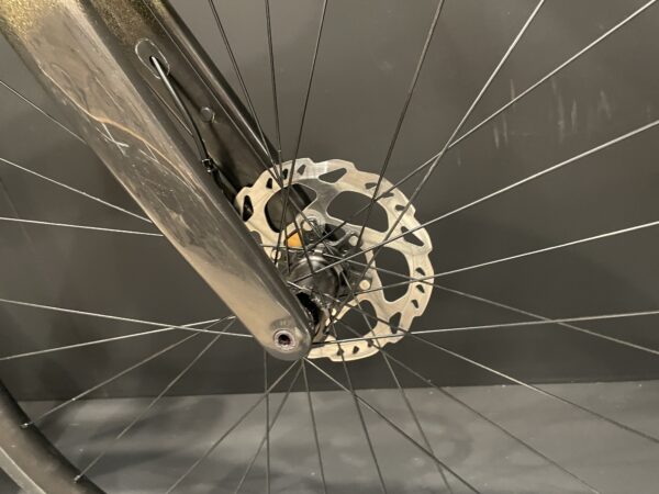 Scott Addict 30 105 Carbon Disc Gravel Bike 2024 - 49cm (525mm TT) - Image 5