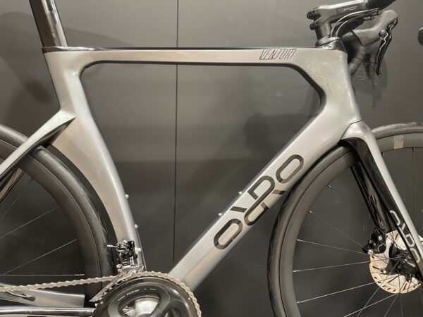 Orro Venturi 105 Carbon Disc Road Bike 2022 - XL - Image 6