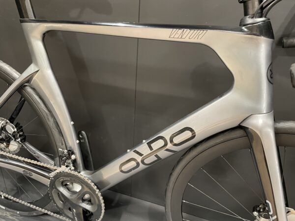 Orro Venturi 105 Carbon Disc Road Bike 2022 - XL - Image 12