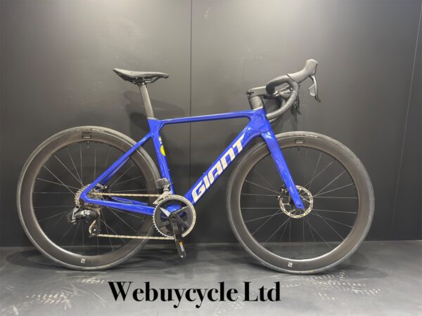 Giant Propel Advance 1 AXS Carbon Disc Road Bike 2024 - X-Small