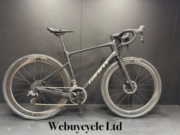 Giant Revolt Advanced Pro 1 AXS Carbon Disc Road Bike 2024 - M/L