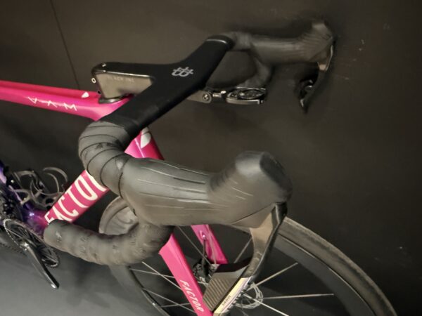 Factor Ostro V.A.M Carbon Disc Aero Road Bike Special Edition 2024 - 54cm - Image 2