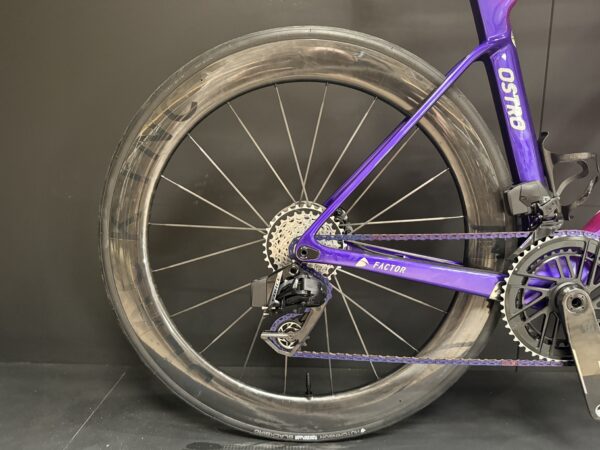 Factor Ostro V.A.M Carbon Disc Aero Road Bike Special Edition 2024 - 54cm - Image 8
