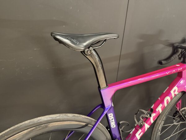 Factor Ostro V.A.M Carbon Disc Aero Road Bike Special Edition 2024 - 54cm - Image 10