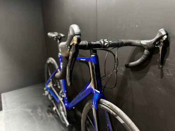 Giant Defy Advanced Pro 2 Carbon Disc Road Bike 2017 - Large - Image 2