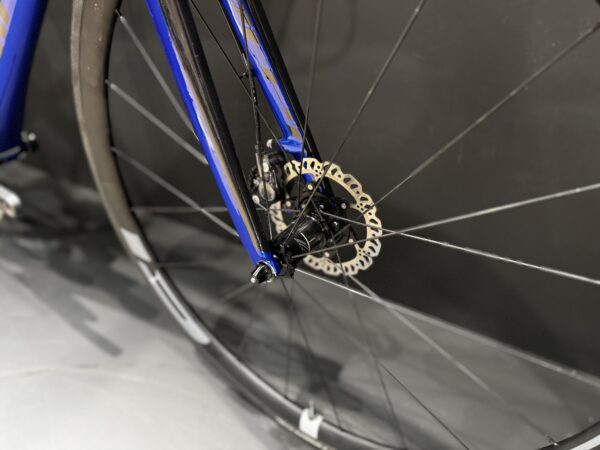 Giant Defy Advanced Pro 2 Carbon Disc Road Bike 2017 - Large - Image 4