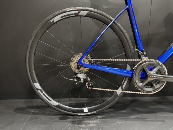 Giant Defy Advanced Pro 2 Carbon Disc Road Bike 2017 - Large - Image 6