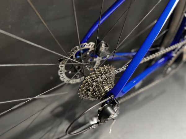 Giant Defy Advanced Pro 2 Carbon Disc Road Bike 2017 - Large - Image 8