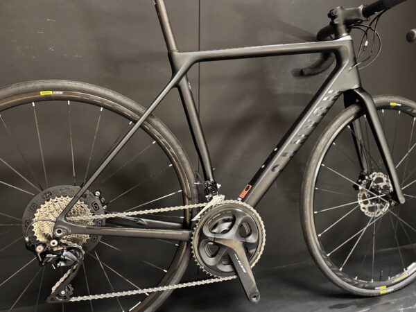 Canyon Endurace CF SL DB 7.0 Carbon Disc Road Bike 2019 - Medium - Image 9