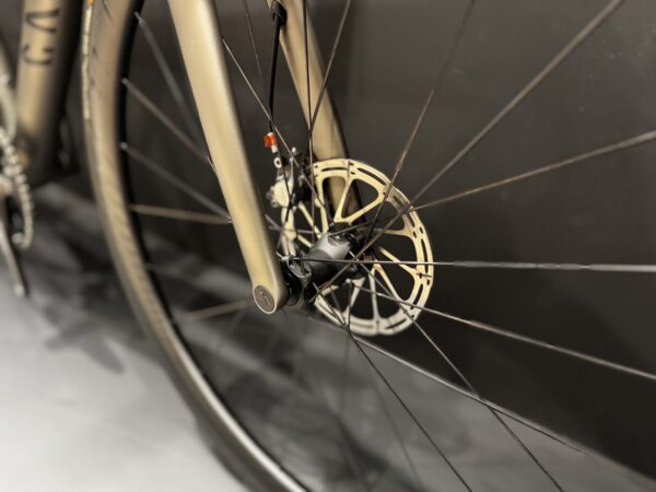 Canyon Endurace CF SLX 9.0 Carbon Disc Road Bike - Small - 2018 - Image 4