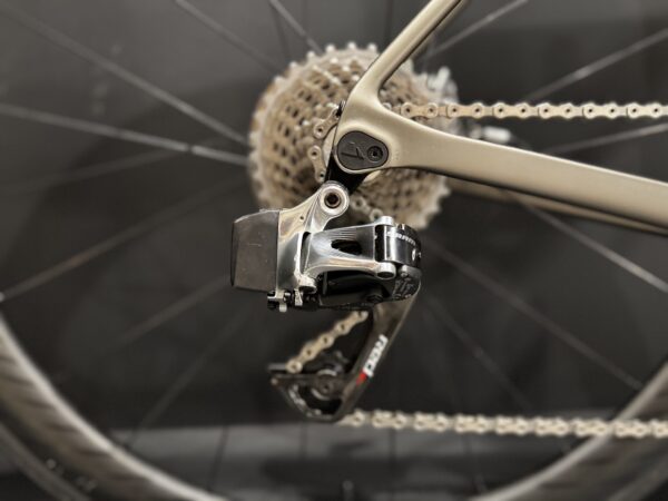 Canyon Endurace CF SLX 9.0 Carbon Disc Road Bike - Small - 2018 - Image 7