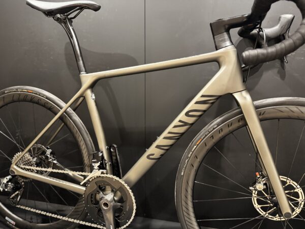 Canyon Endurace CF SLX 9.0 Carbon Disc Road Bike - Small - 2018 - Image 10