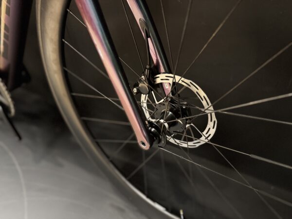 Giant TCR Advanced pro Carbon Disc Road Bike Rival AXS - Large - 2021 - Image 4