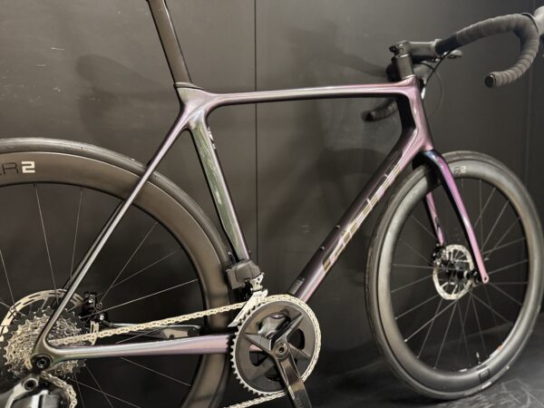 Giant TCR Advanced pro Carbon Disc Road Bike Rival AXS - Large - 2021 - Image 9