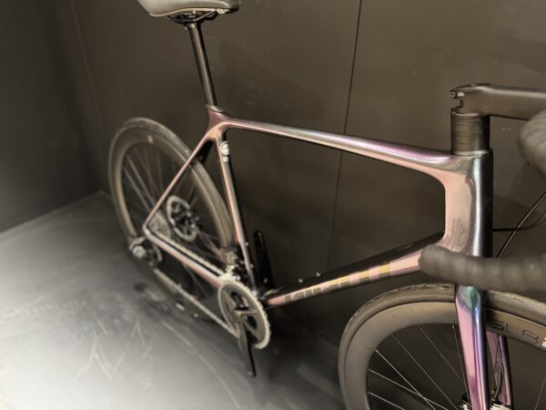 Giant TCR Advanced pro Carbon Disc Road Bike Rival AXS - Large - 2021 - Image 11