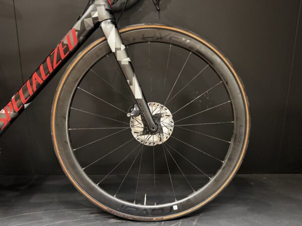 Specialized Tarmac Expert Ultegra Carbon Disc Road Bike - 2019 - 58cm - Image 3