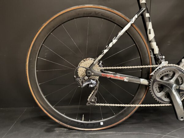 Specialized Tarmac Expert Ultegra Carbon Disc Road Bike - 2019 - 58cm - Image 6