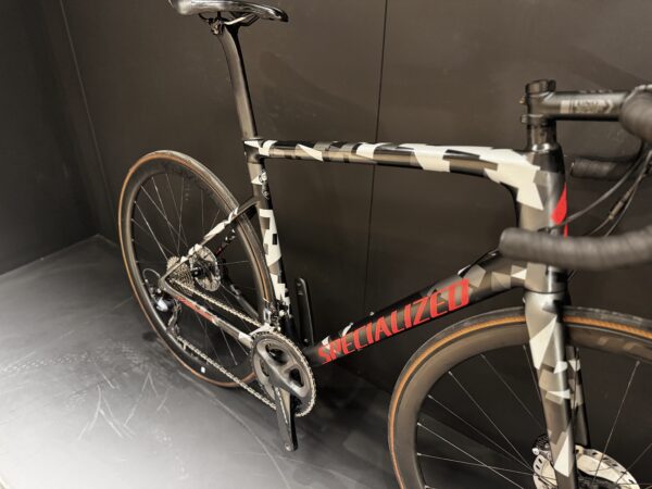 Specialized Tarmac Expert Ultegra Carbon Disc Road Bike - 2019 - 58cm - Image 10