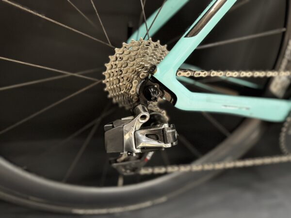 Binachi Oltre XR4 SRAM Red eTap Carbon Rim Road Bike - 2017 - 55cm - Image 7