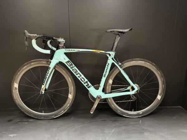 Binachi Oltre XR4 SRAM Red eTap Carbon Rim Road Bike - 2017 - 55cm - Image 12
